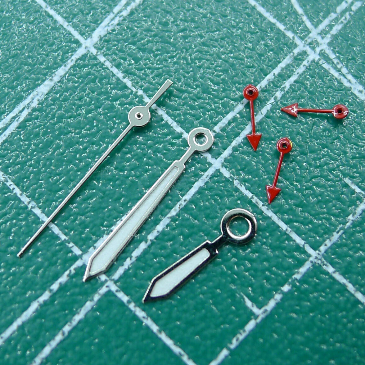 Petites aiguilles lumineuses rouges de 11,5 mm pour montres Miyota OS10 OS20 OS60 OS80
