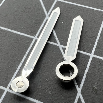 Silver-trimmed green luminous watch hands for ST3600/ST3620/ETA6497/ETA6498 movements, perfect for restoration.
