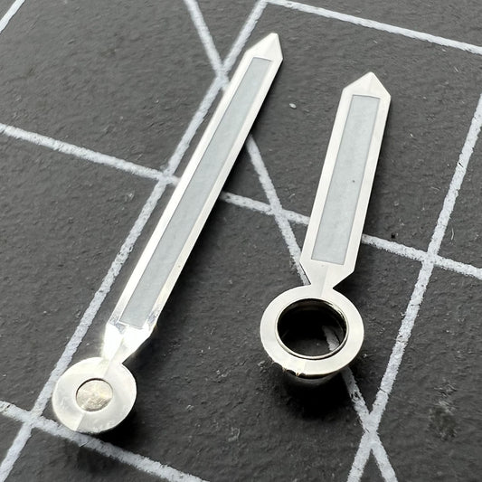 Silver-trimmed green luminous watch hands for ST3600/ST3620/ETA6497/ETA6498 movements, perfect for restoration.