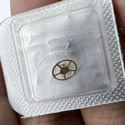 Third wheel compatible with ETA/Seagull 2892A2 mechanical movement, precision watch part.