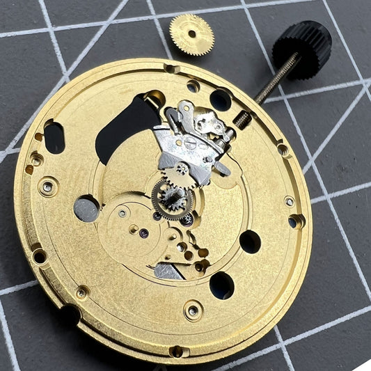 Swiss Made ETA 955.432 quartz watch movement with 2 hands, precision craftsmanship by ETA.
