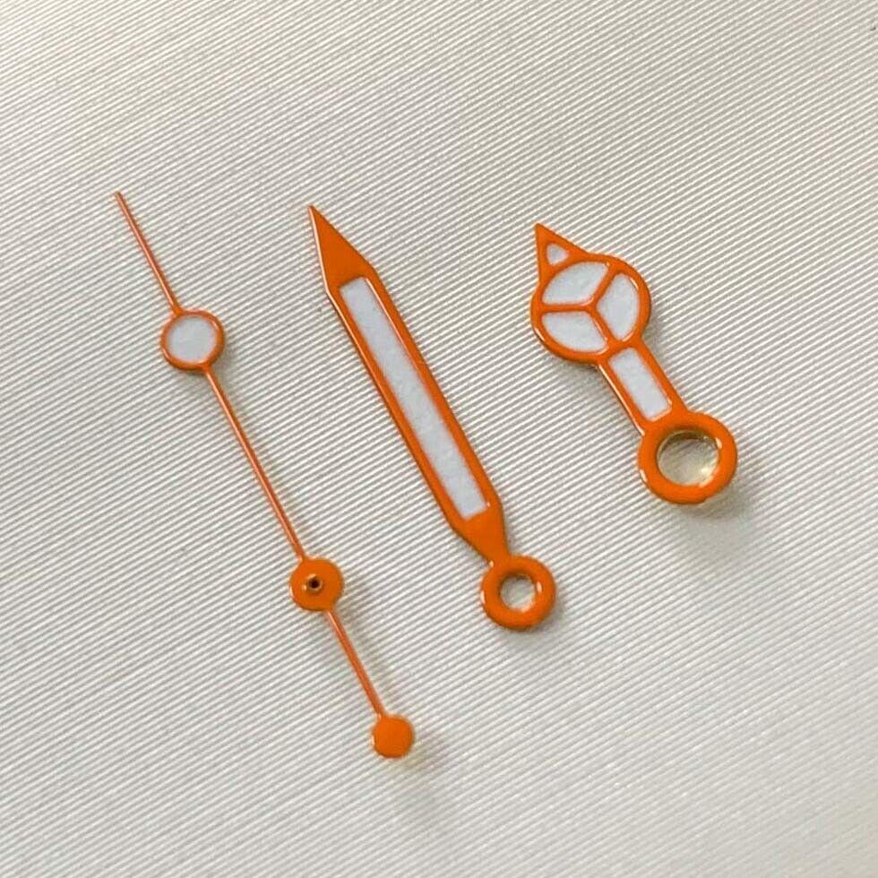 Green luminous watch hands set with lightning second hand for NH35 NH36 movements.