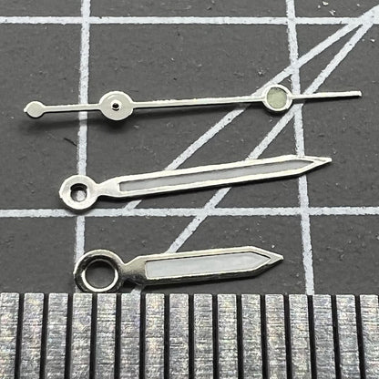 Aiguilles de montre 11,5 mm avec garniture argentée et luminescente verte pour mouvement à quartz Ronda 515