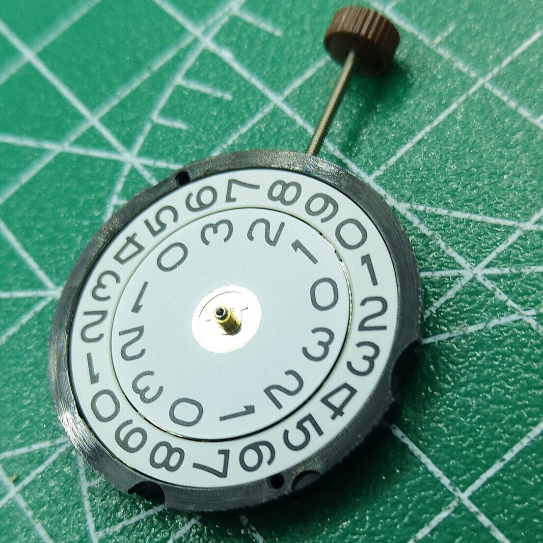 Wholesale Ronda 509 quartz watch movement with Swiss parts for precise timekeeping and durability.