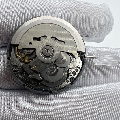 Seiko SII NH39A automatic watch movement, Japan-made, reliable precision for watch repairs and upgrades.