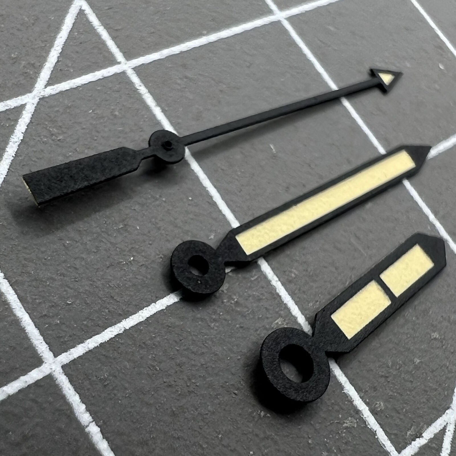 16mm green lume yellow arrow watch hands with black trim for NH35/36 movements