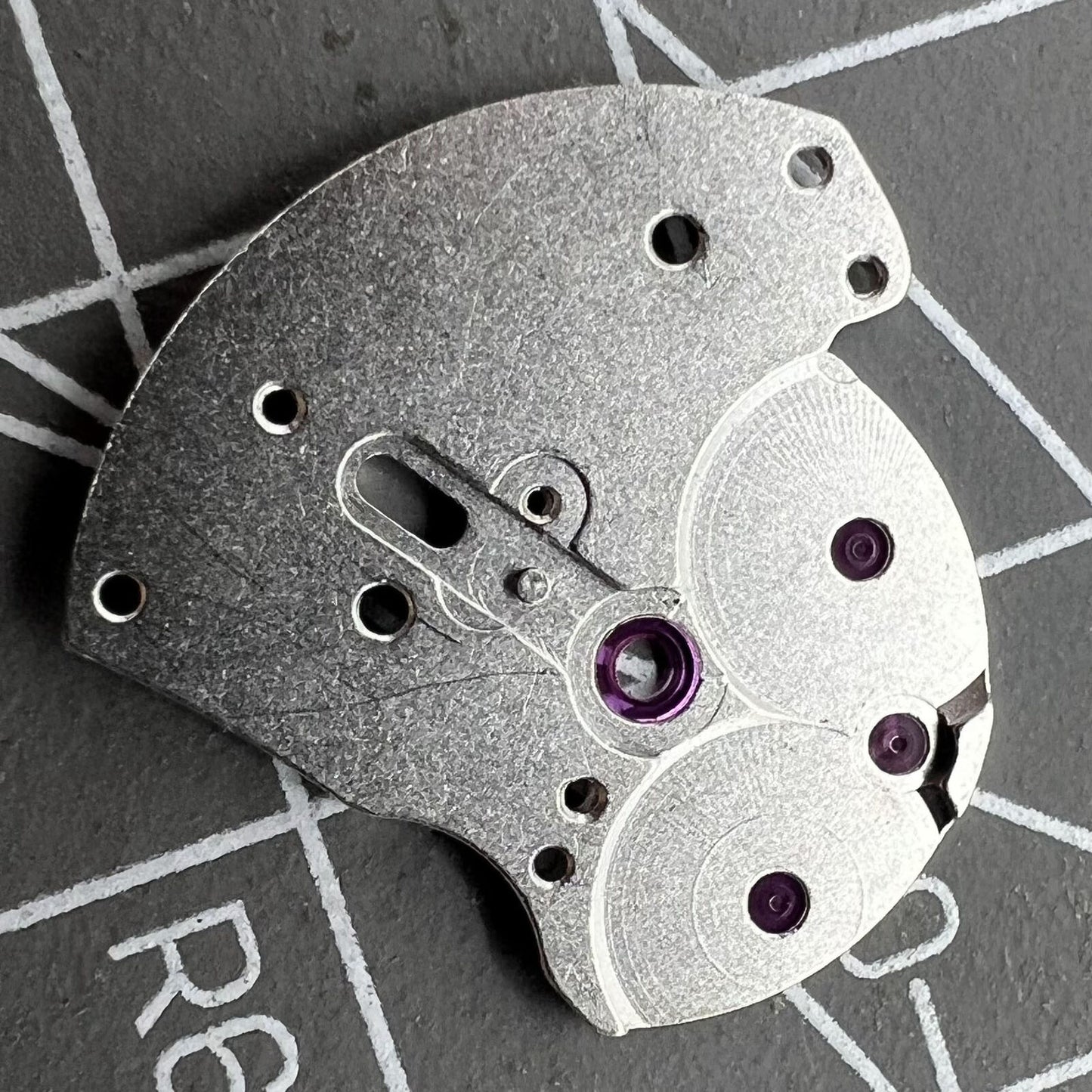 Automatic main wheel bridge with jewels for 3135 movement, high-quality generic watch part for precise repairs.