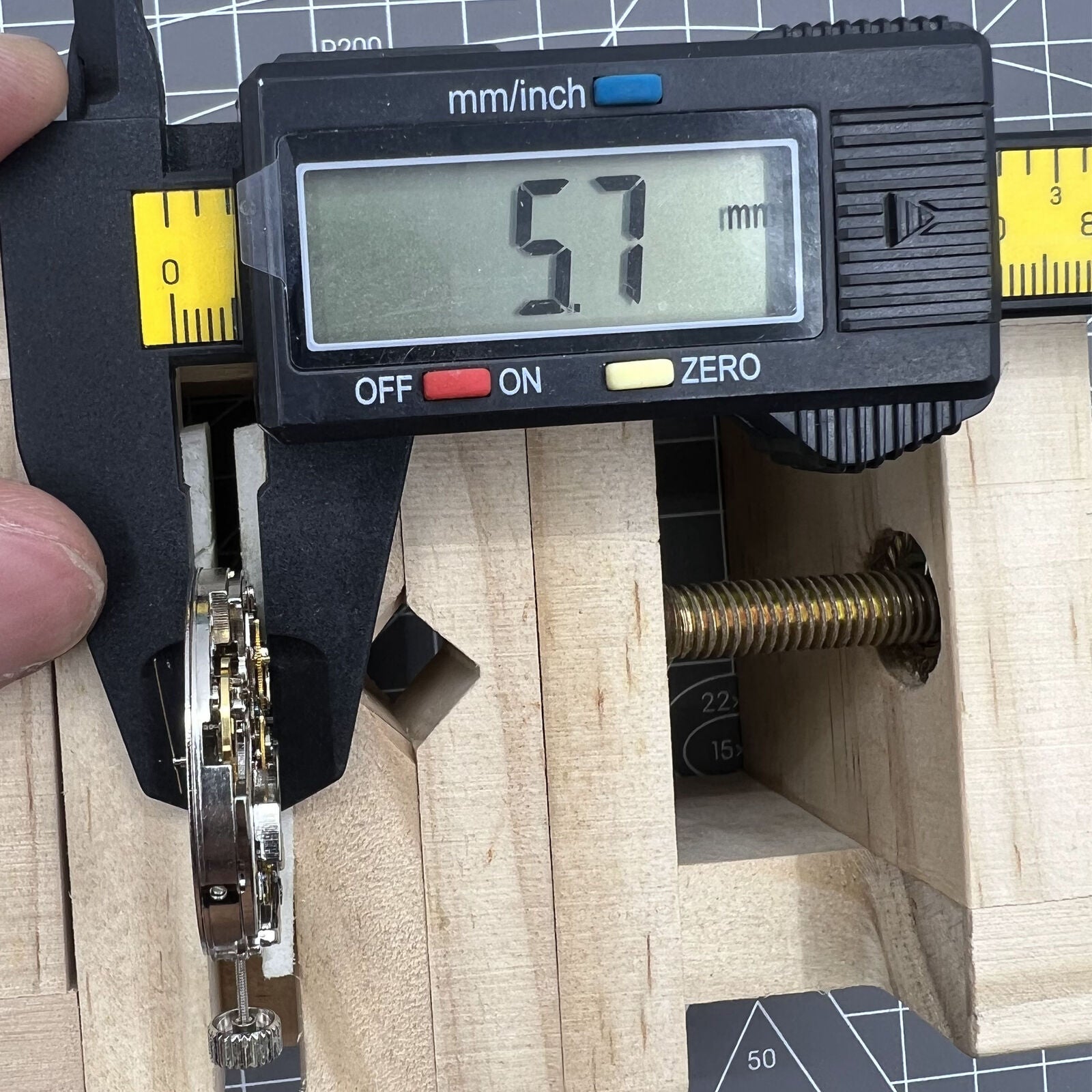 Tianjin Seagull ST19 ST1901 automatic watch movement showcasing visible gears and precise mechanical craftsmanship.