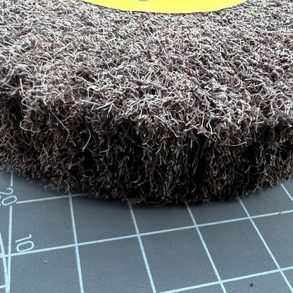 Bergeon 6085-F1 polishing brush with medium grain aluminum oxide wheels for precise watch accessory finishing.