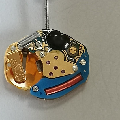 Swiss Made ETA579.005 quartz watch movement for 2/3 hands, precision repair part by ETA.