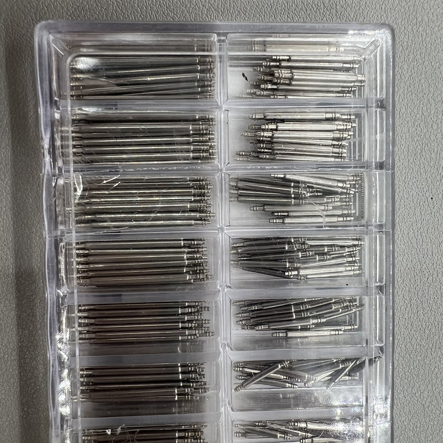 Set Kit with 360 stainless steel spring bars 8-25mm for watch band links, durable and precise fit.