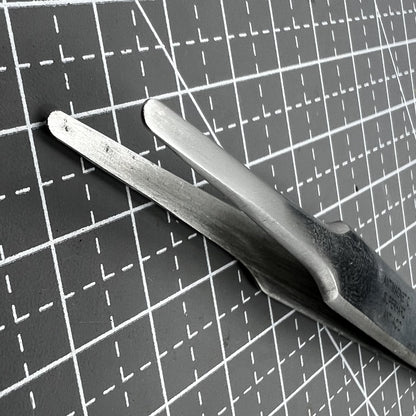 ST13 Antimagnetic Tweezer, superhard stainless steel for precise, acid-resistant watch repairs