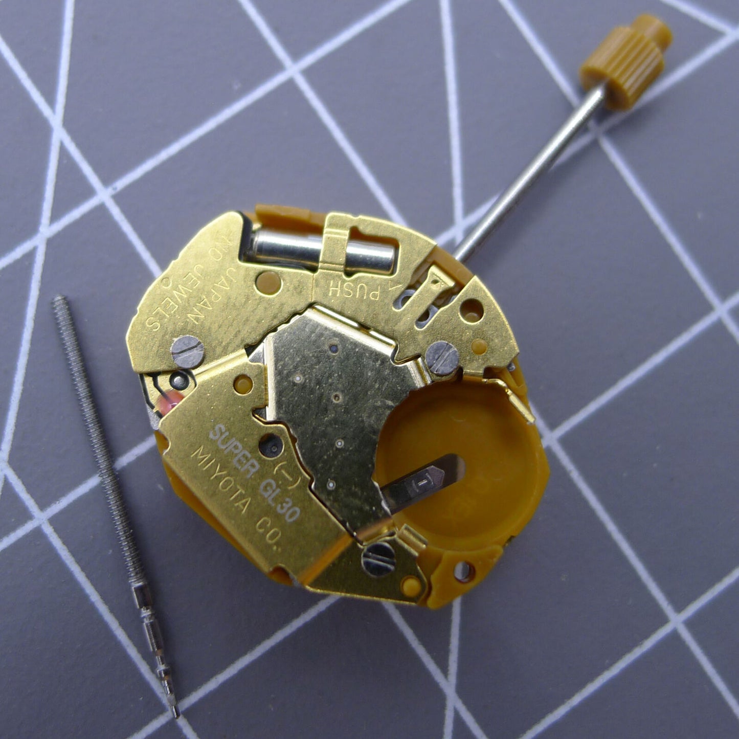 Japan Made Miyota GL30 Quartz Movement Japan Made 3 Hands Golden