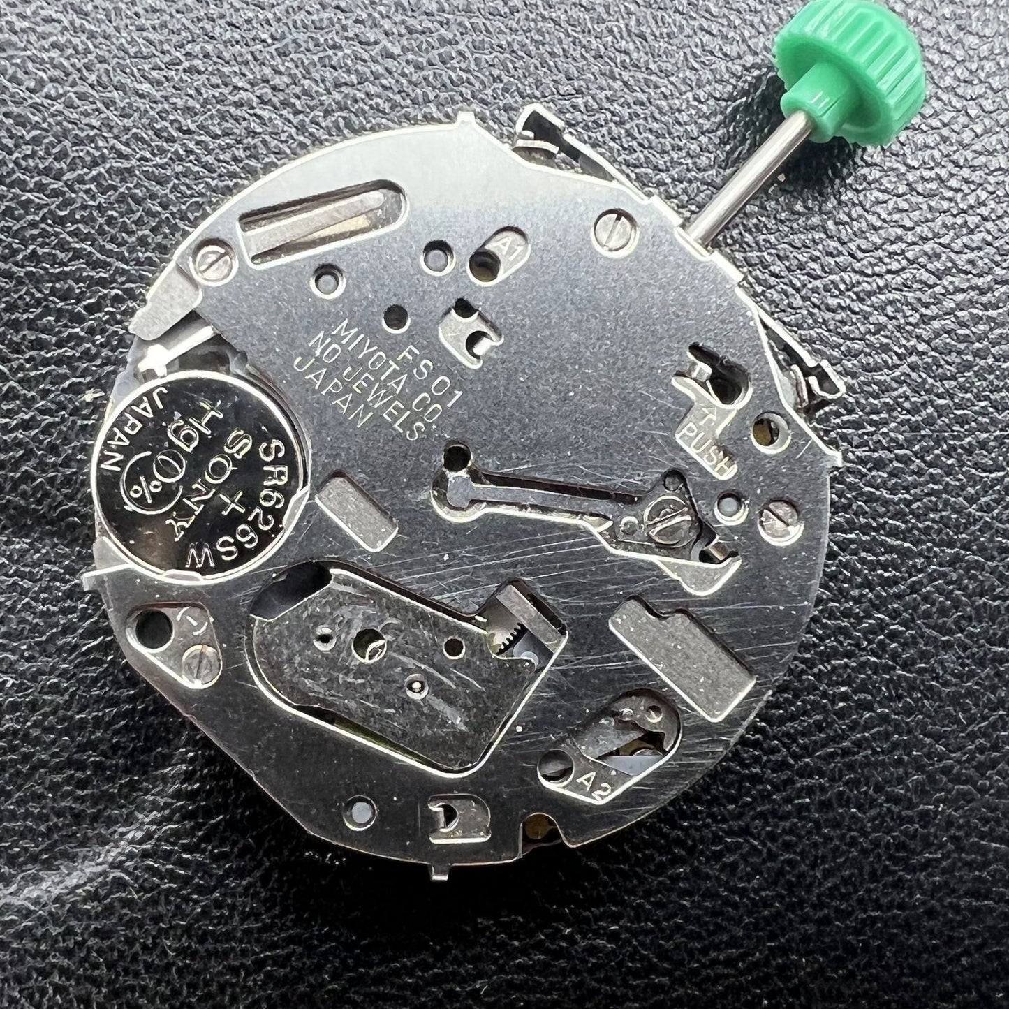 Mouvement à quartz Miyota FS01 3 EYES Chronographe Date à 4 heures