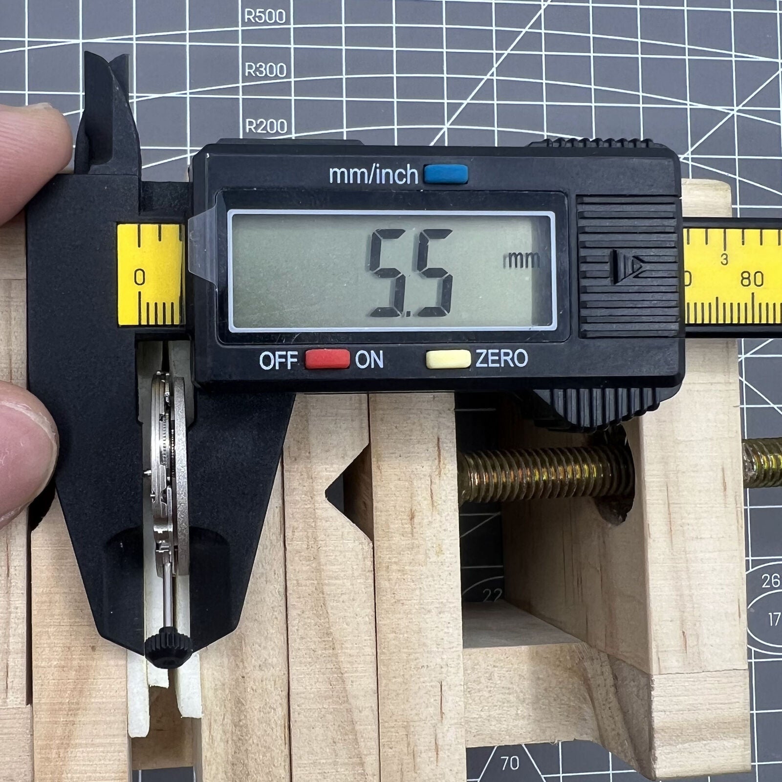 Miyota/Citizen 9019 automatic watch movement with date windows at 3 and 6, Japan made, precision engineering.