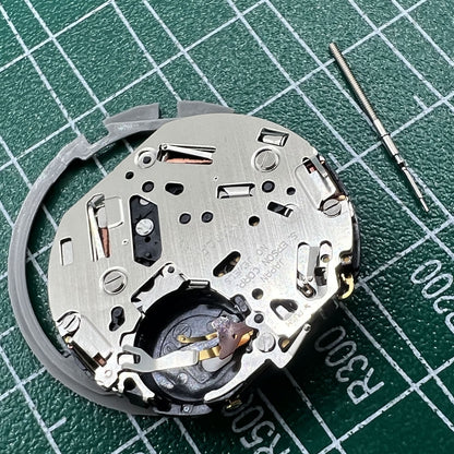Hattori Epson TMI YM92A quartz watch movement, precise Japanese craftsmanship for reliable timekeeping.