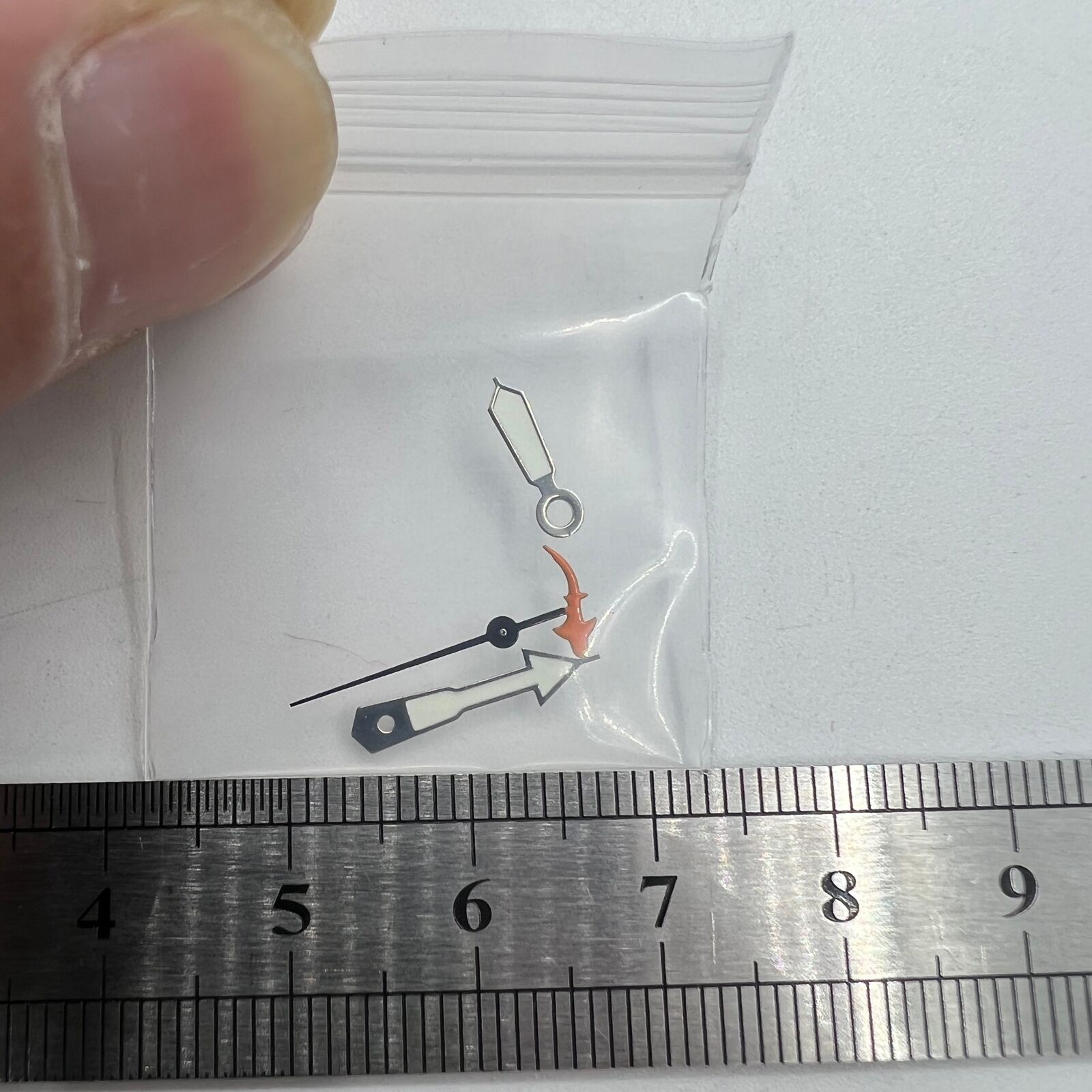 Fish-style second hand for NH35/NH36/4R36 watch movements, precise and stylish.