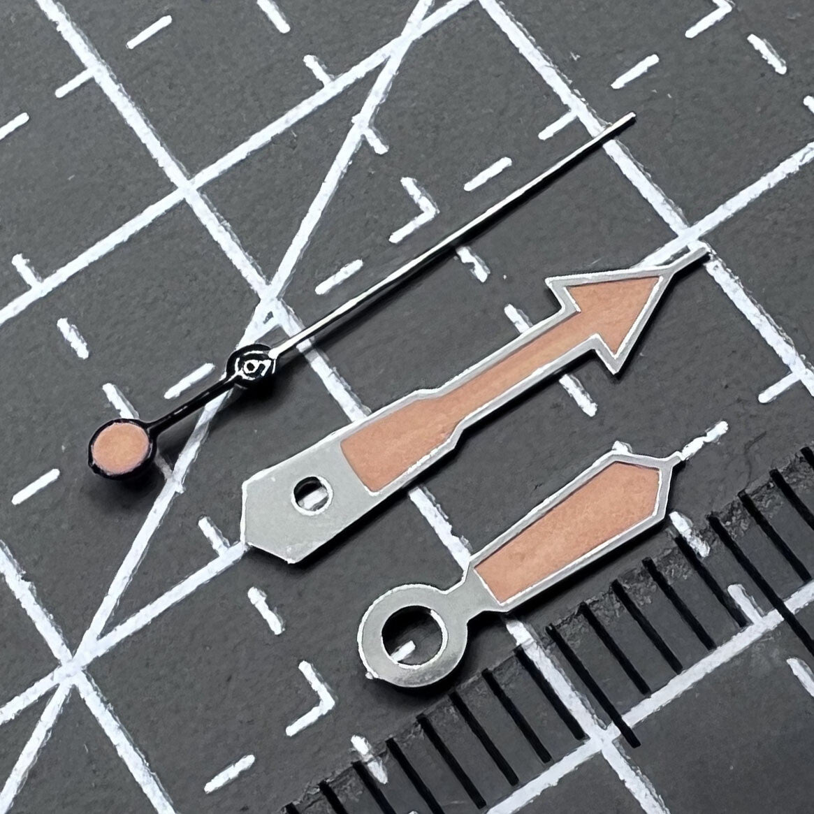 2er Set 12.5mm Silberumrandete Orange Lackierte Grüne Leuchtzeiger für NH35