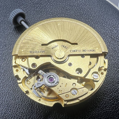 Golden Miyota Citizen 8200/8215 mechanical watch movement with double calendar at 3 o?clock, premium accessory for watch repair.