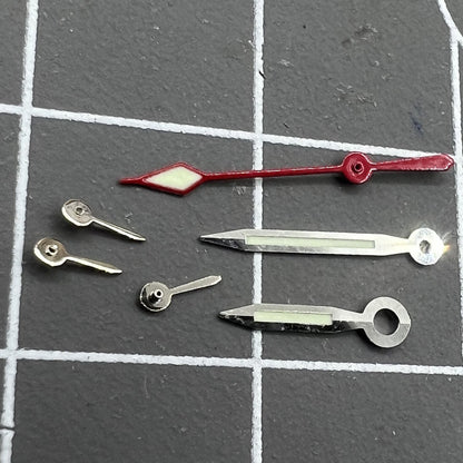 2er Set 10 5mm Leuchtende Grüne Uhrzeiger mit Silberrand für 7120 Uhrwerk