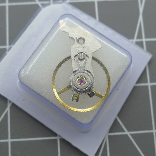 Balancier de montre avec attelle générique pour mouvement <tc>ETA</tc> C07.111. Pièce de montre