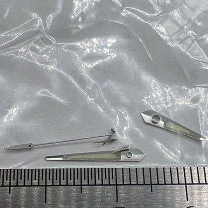 Uhrzeiger, spitz, 12,5 mm, silberner Rand, grün leuchtend, für Miyota 0S60-Uhrwerk 