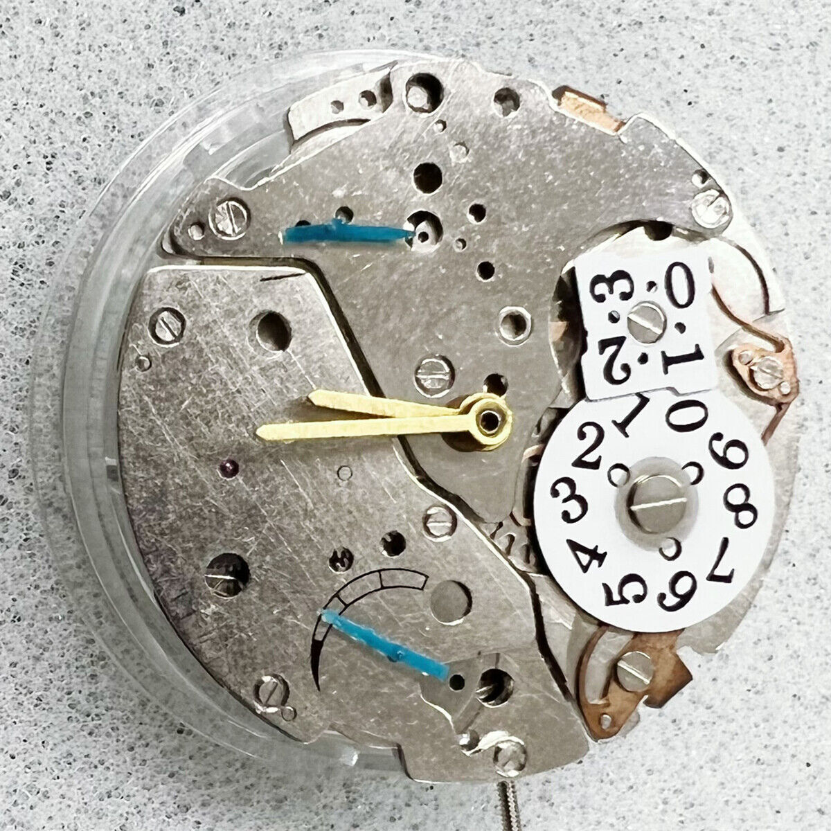 China Hangzhou 2824 Big Date automatic mechanical watch movement with precise timekeeping features