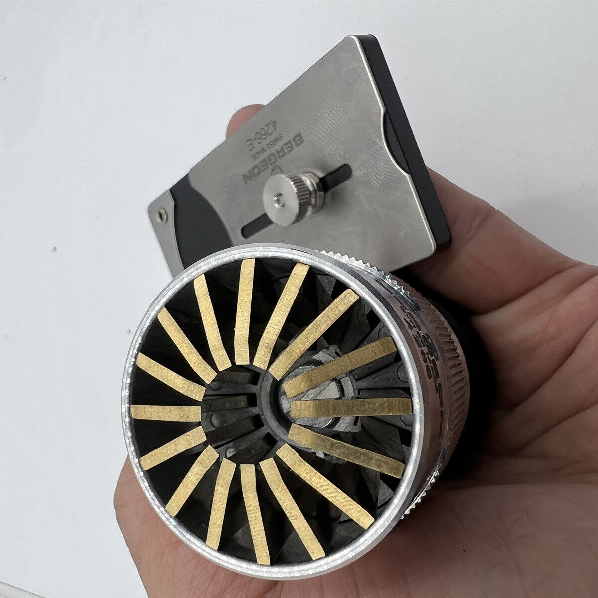 Bergeon 4266 precision watch crystal remover tool with adjustable lift for 10-45mm crystals