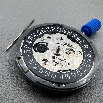 Japan NH35 Automatische mechanische Bewegung Vintage 24 Juwelen Schwarzes Datumrad