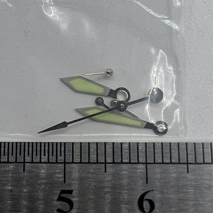 Spitze, 11 mm, silberfarbene Zierleiste, grün leuchtende Uhrzeiger für Miyota 0S20-Uhrwerk 