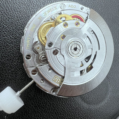 Shanghai 3285 Automatik Uhrwerk mit mechanischem 4-Zeiger GMT f�r pr�zise Zeitmessung