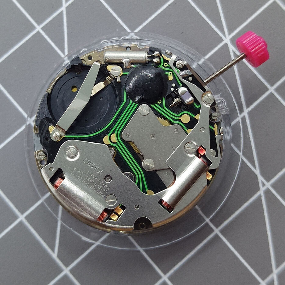 ISA 8162 quartz watch movement with date at 6 o'clock for accurate timekeeping and reliable watch repairs.