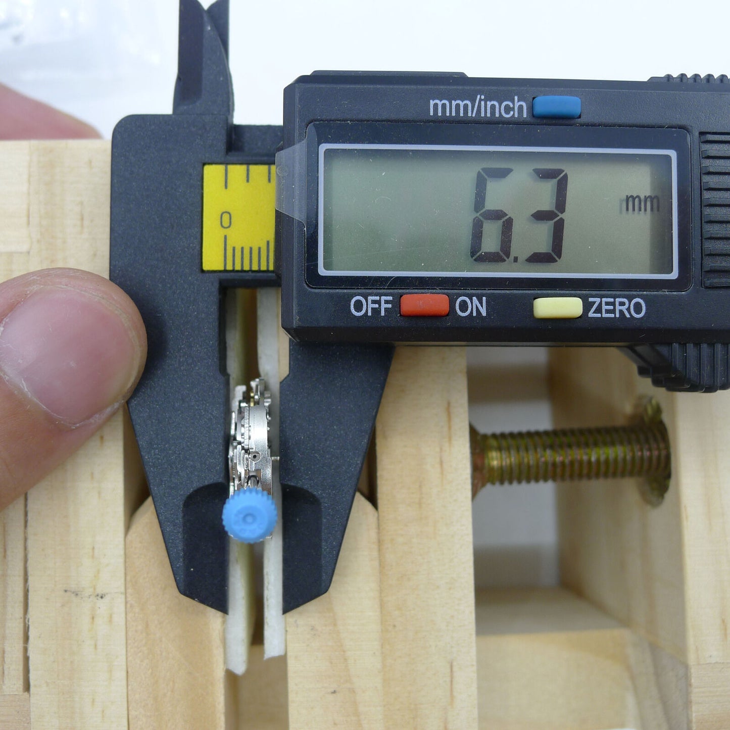 Miyota 6T28 women's automatic watch with stainless steel case, elegant and durable design.