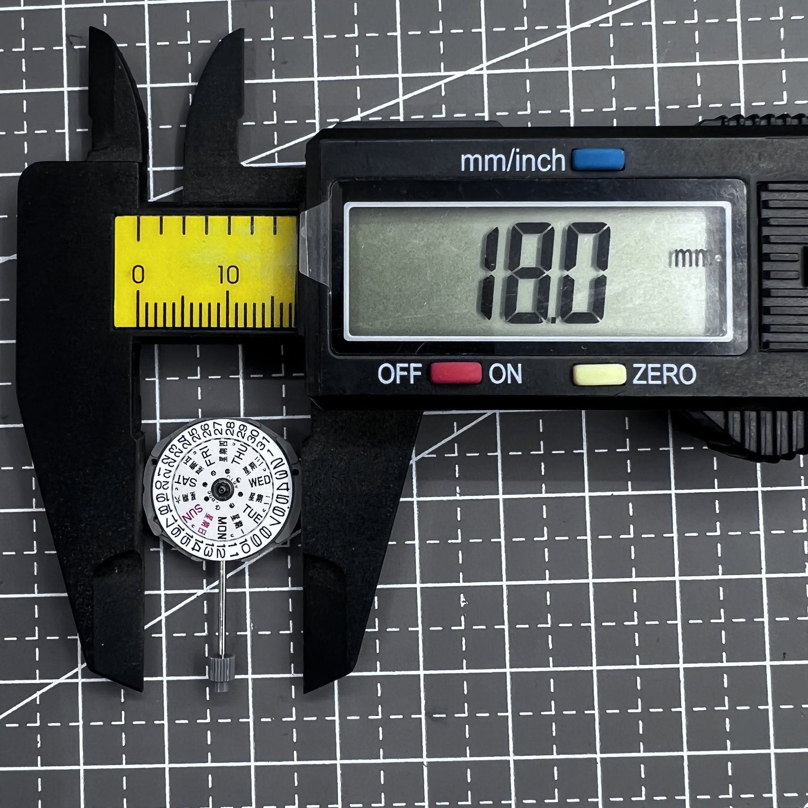 Japan Miyota GL02 quartz watch movement with day-date function, replacement for GL00 model by Miyota.
