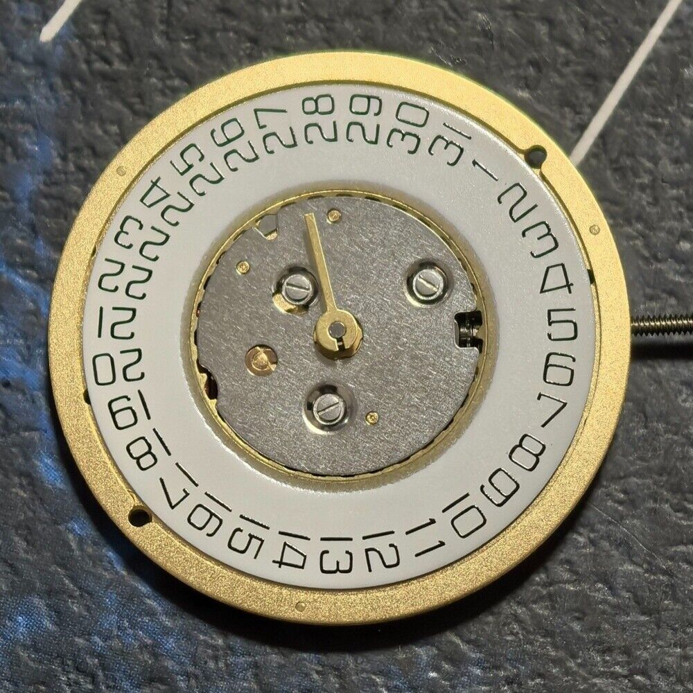 Swiss Made ISA 220 quartz watch part with single calendar date at 3 o'clock, perfect for watch repairs.