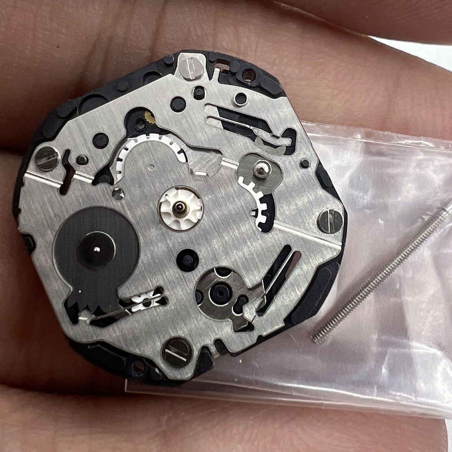 Hattori Epson VX36 quartz watch movement, Japan-made, reliable timekeeping for watch accessories.