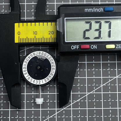 Swiss ETA804.192 Quartz watch movement with date display at 6 o'clock for precise timekeeping