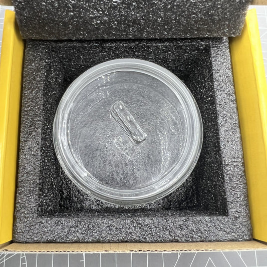 Oil benzine cup 70/80x35mm with anti-leak cover for precise watch repair tools.