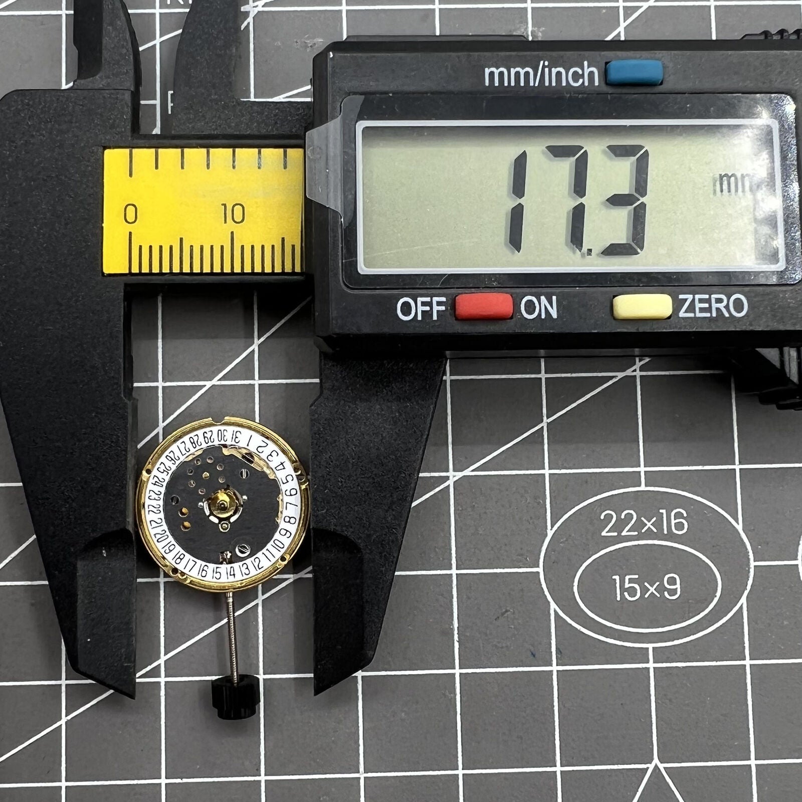 ETA F03.115 quartz watch movement with date at 6, 3 hands, precise Swiss-made craftsmanship for accessories.