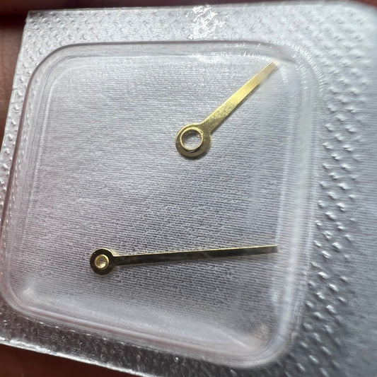 Gold watch hands set for 901.001 movement by K2U/K5U, perfect for precise timepiece repair.