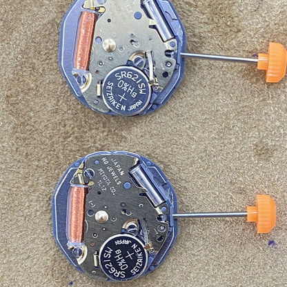 Set of 2 Miyota 1L12 Japan quartz watch movements with date at 3 o'clock, reliable precision by Miyota.