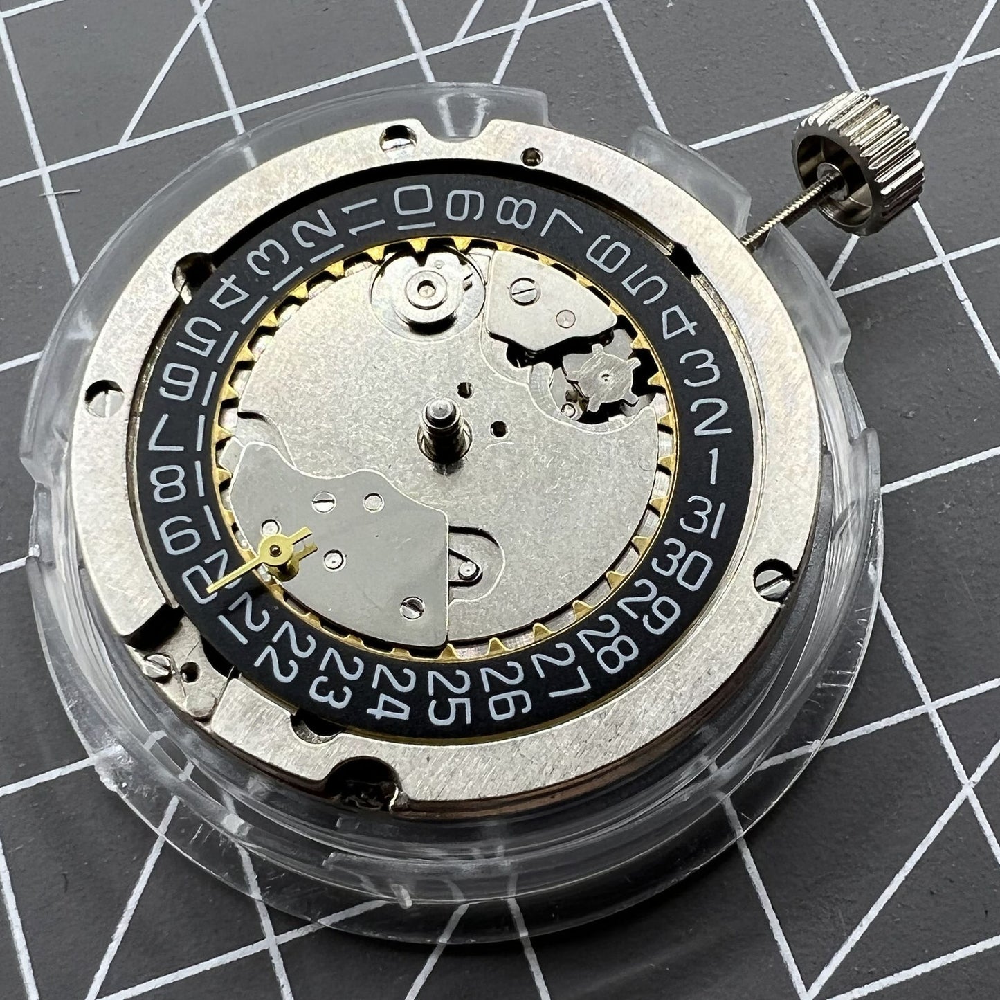 Seagull ST25 automatic watch movement with small second at 9H, perlage finish for precise timekeeping.