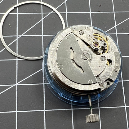 Seagull TY2806 automatic watch movement with date display, precision mechanical parts for repair and customization.