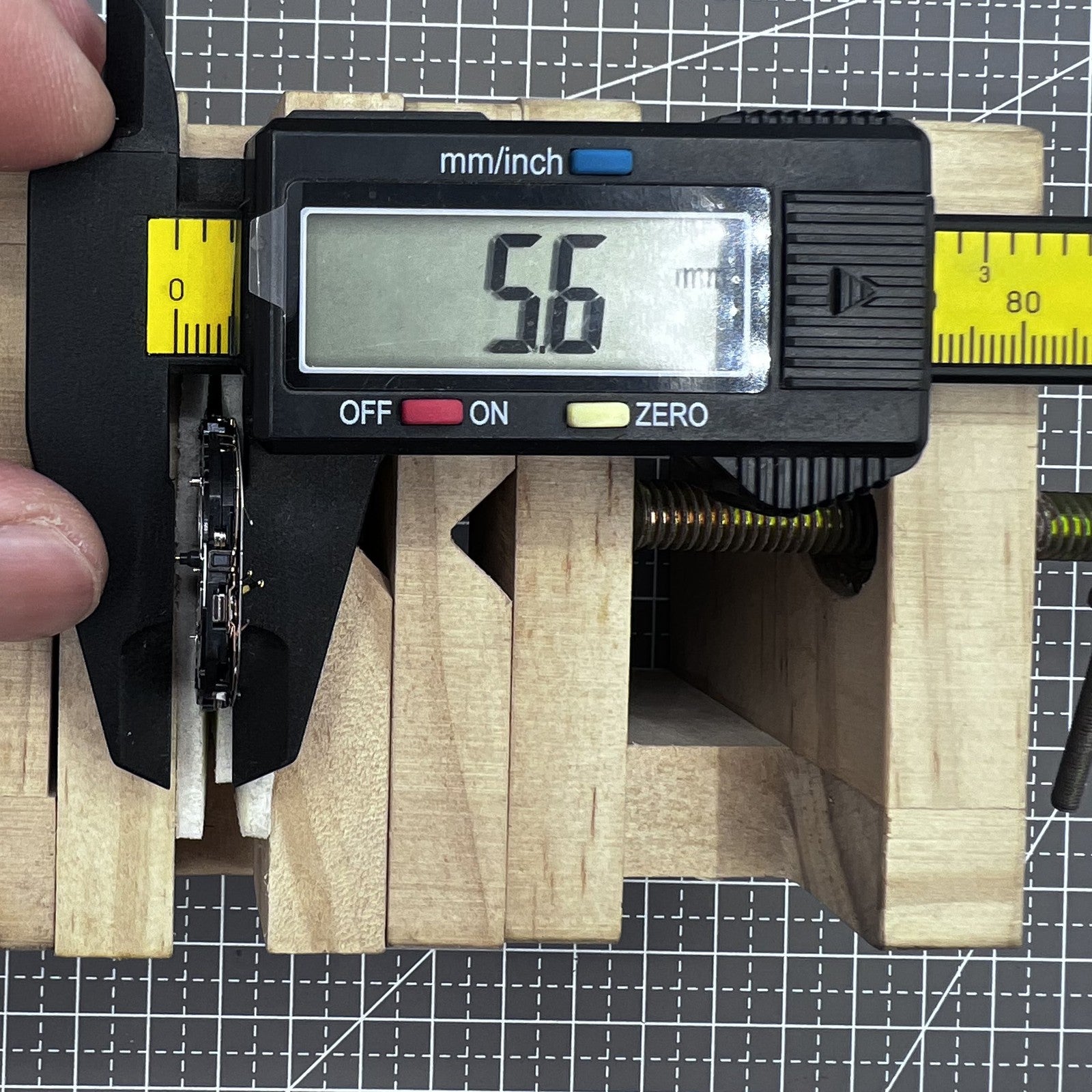 Seiko 7T62A quartz watch movement close-up showcasing original Japan precision craftsmanship.