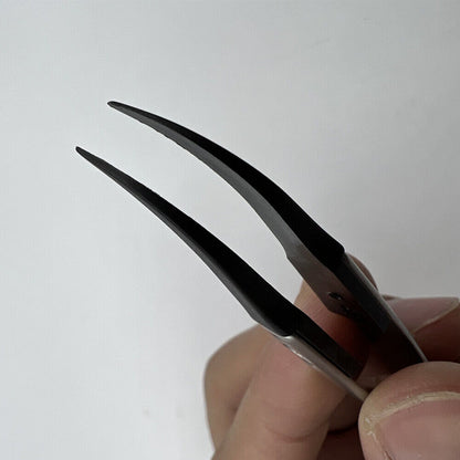 Bergeon 6571-CFR-7 tweezers with CFR 7 tips for precise watch accessory handling and repair.