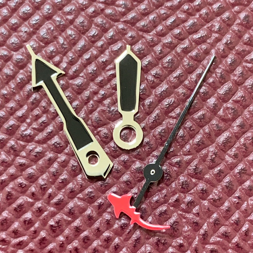 Black watch hands set with second hand for NH35/NH36/4R36 movement, compatible with Turtle and Fish models.