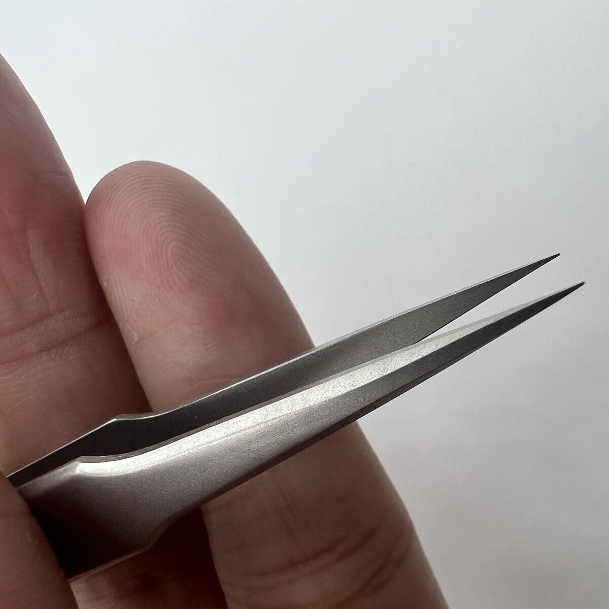 Bergeon 7026-2 antimagnetic tweezer with fine point for precise watch repair tasks