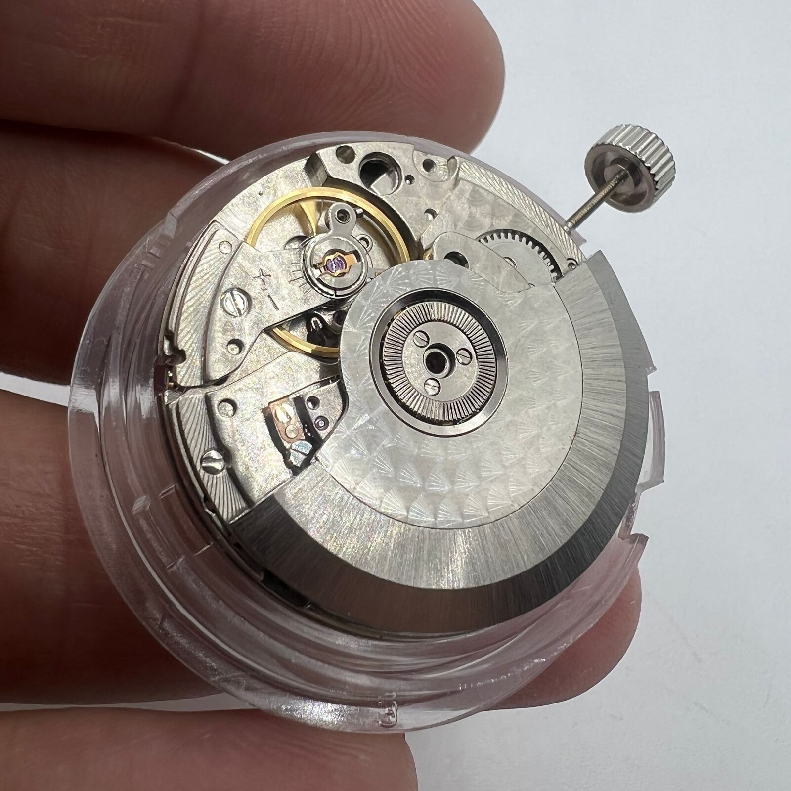 Seagull ST2551 automatic watch showcasing mechanical movement, 3 hands, and date display at 3 o'clock.