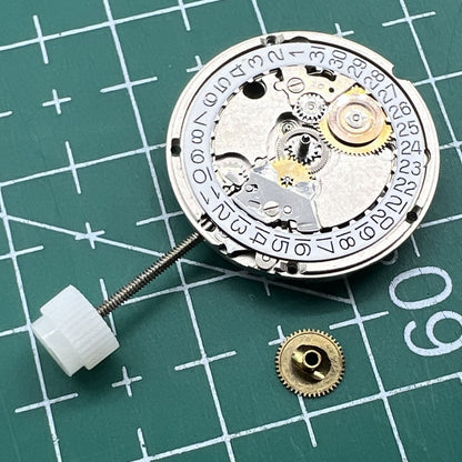 ETA556.115 Swiss quartz movement with 3 hands and date display at 3 o'clock for precise watch repairs