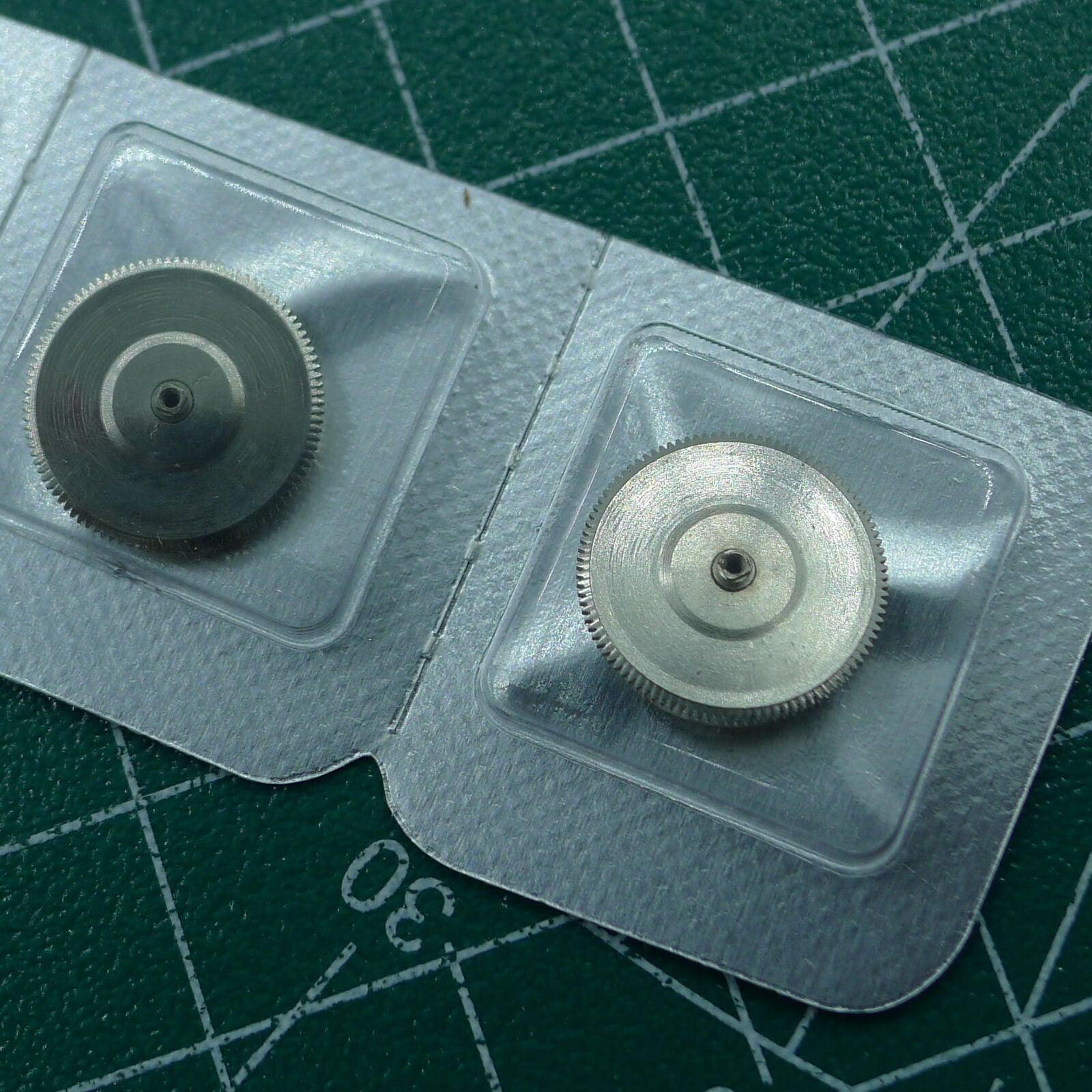 Wholesale generic watch part barrel with complete mainspring for ETA2824 2836 movement compatibility.